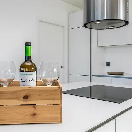 Villa The / Ericeirahills *