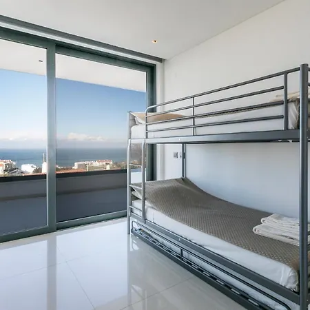 The / Ericeirahills *